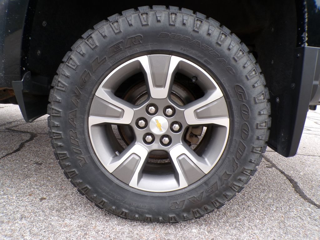 Used 2019 Chevrolet Colorado Z71 AWD/4WD image 21
