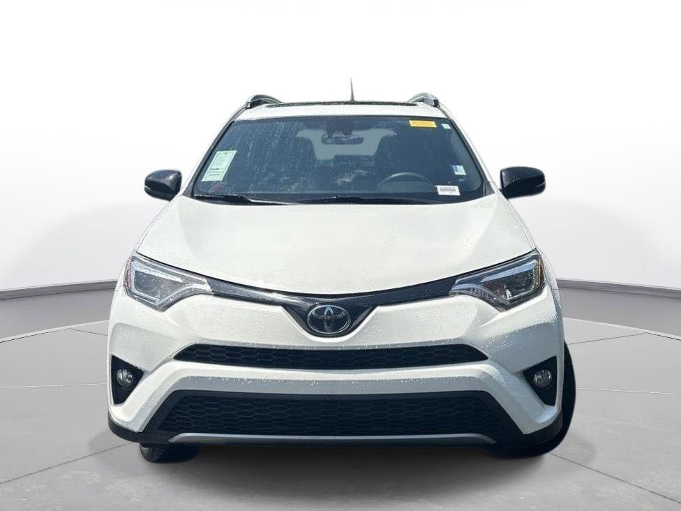 Used 2018 Toyota RAV4 SE w/ Power Extra Value Package FWD image 3