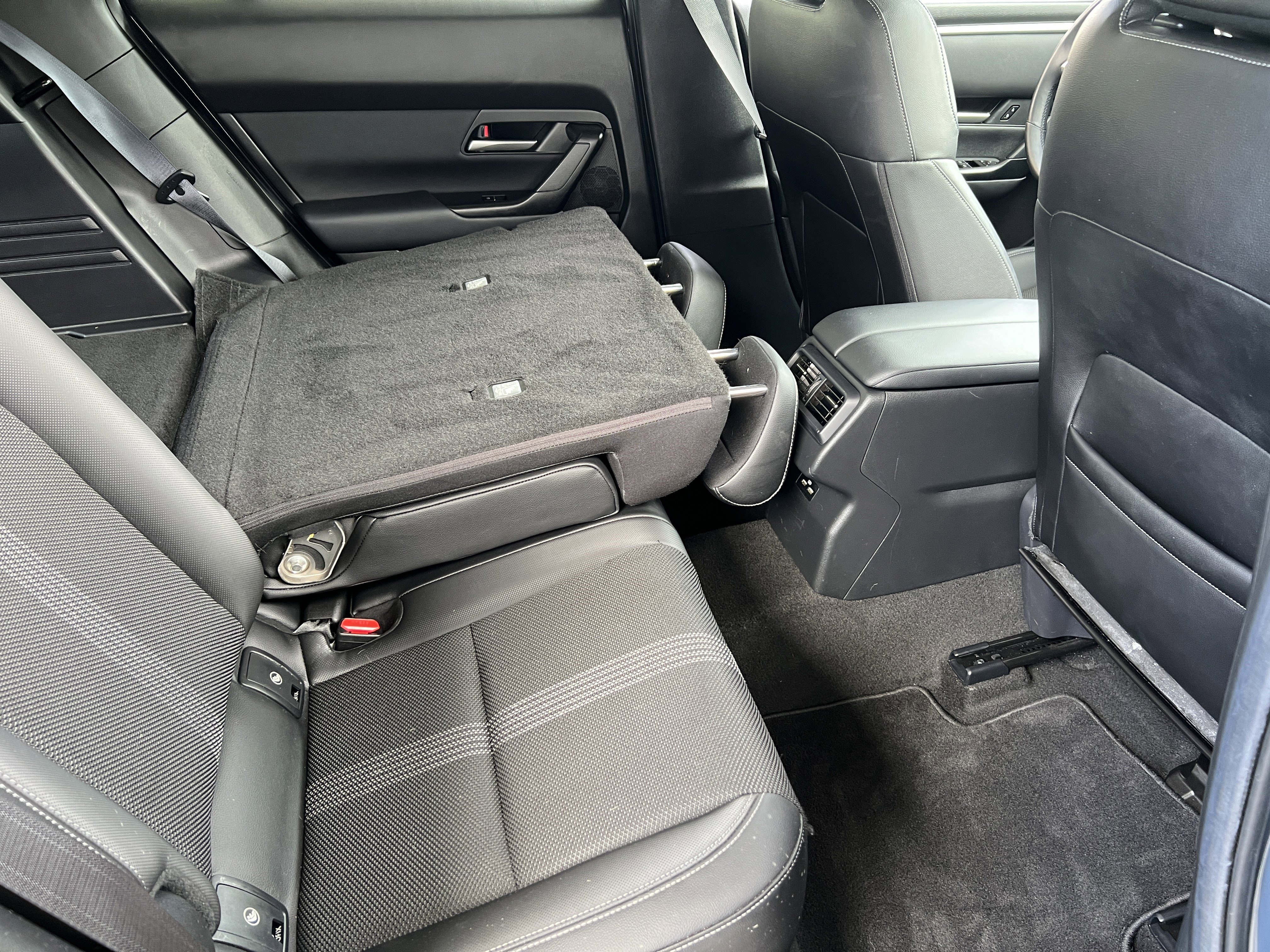 Used 2024 MAZDA CX-50 AWD 2.5 S w/ Cargo Package image 21