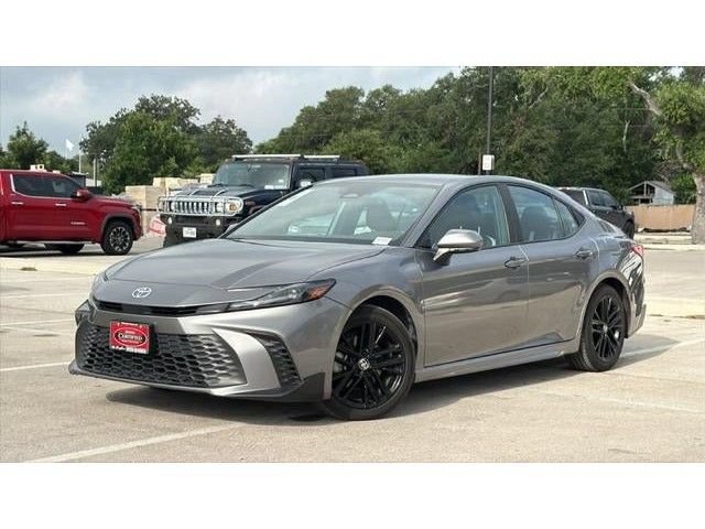 Used 2025 Toyota Camry SE FWD image 41