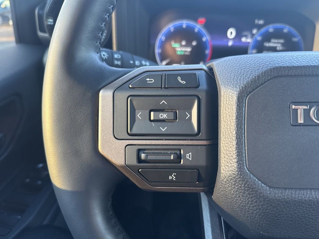 Used 2024 Toyota Land Cruiser image 25