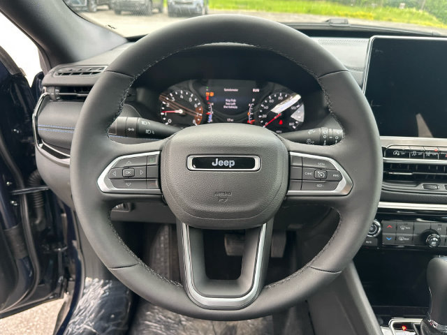 New 2026 Jeep Compass Latitude AWD/4WD image 12