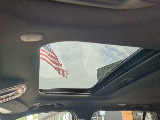 New 2025 Jeep Grand Cherokee Altitude image 19