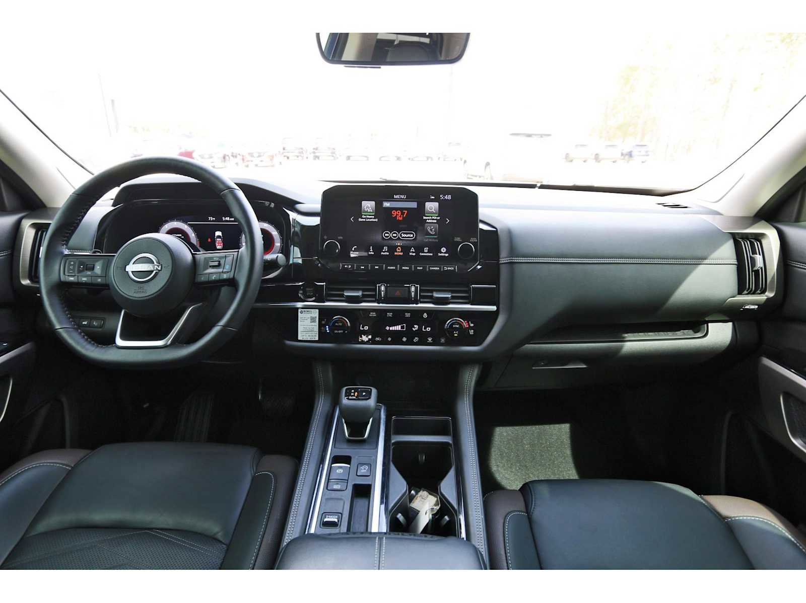 Used 2025 Nissan Pathfinder Platinum w/ Cargo Package image 7