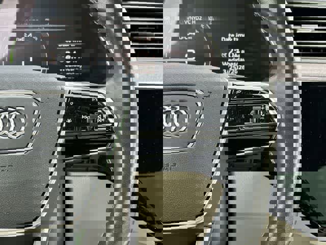 Used 2024 Audi Q8 e-tron Premium Plus image 10