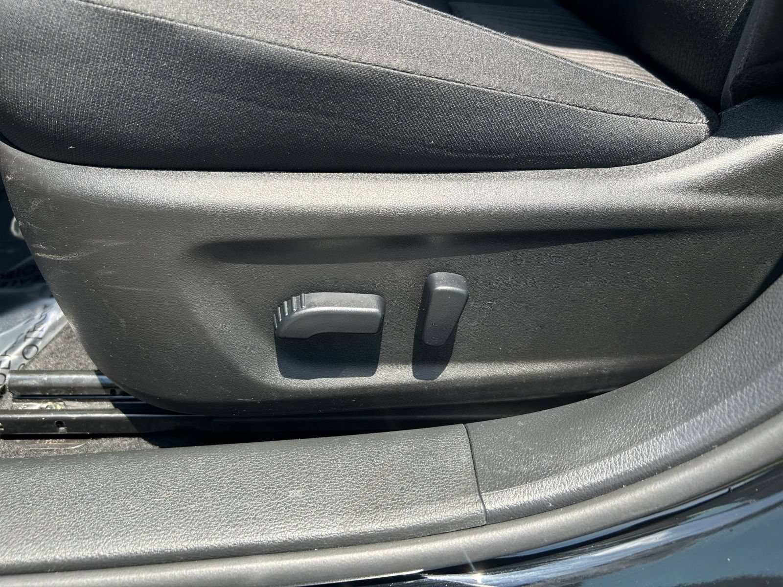 Used 2025 Nissan Altima 2.5 SV FWD image 22