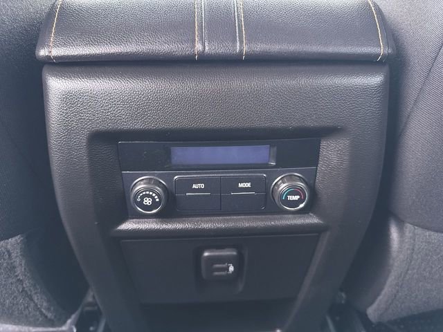 Used 2020 Chevrolet Traverse LT w/ LPO, Floor Liner Package image 20