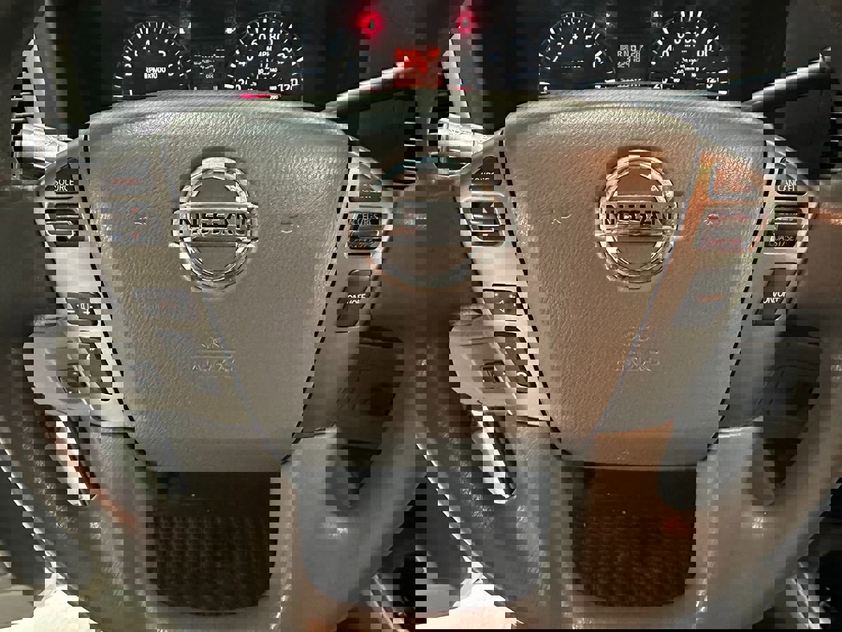 Used 2018 Nissan NV 2500 SV w/ Rear Door Glass Package image 25