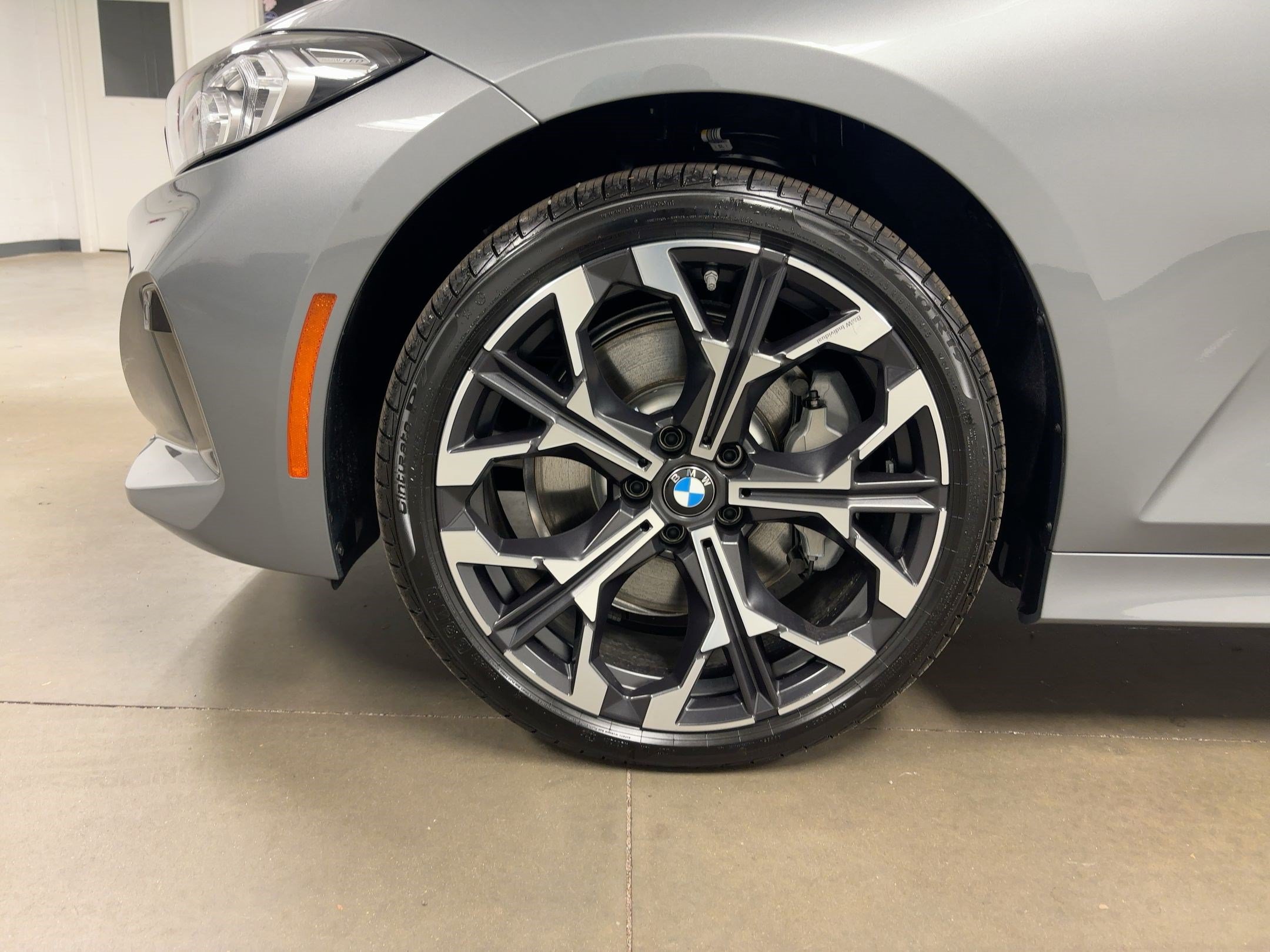 Used 2026 BMW 330i Sedan w/ Convenience Package RWD image 11
