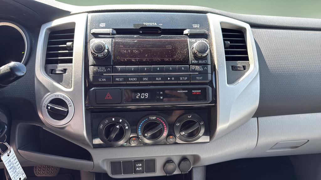 Used 2012 Toyota Tacoma 4x4 Access Cab V6 w/ TRD Sport Pkg image 25