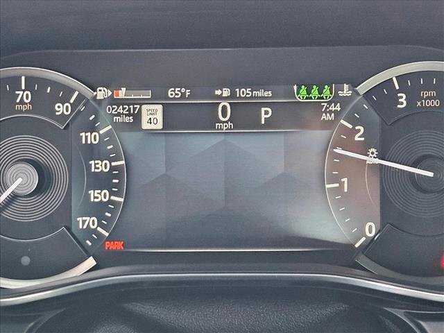 Used 2022 Jaguar XF R-Dynamic SE image 11