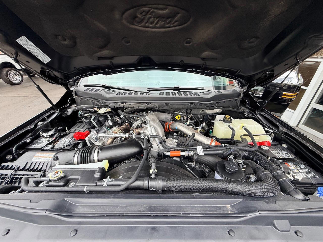 Used 2025 Ford F450 Platinum w/ Platinum Plus Package image 46