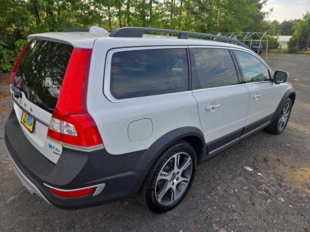Used 2015 Volvo XC70 T6 Platinum image 5