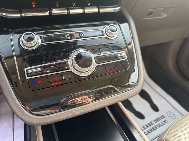 Used 2022 Lincoln Corsair AWD w/ Premium Package image 44