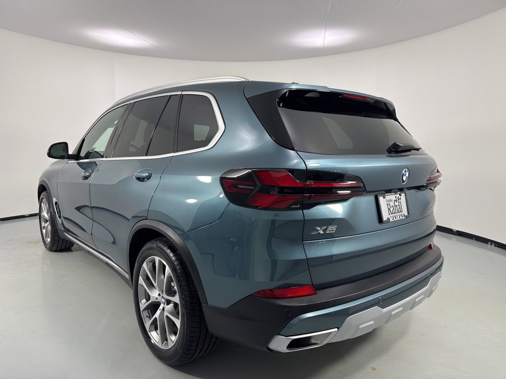 Certified 2025 BMW X5 xDrive40i w/ Climate Comfort Package image 5