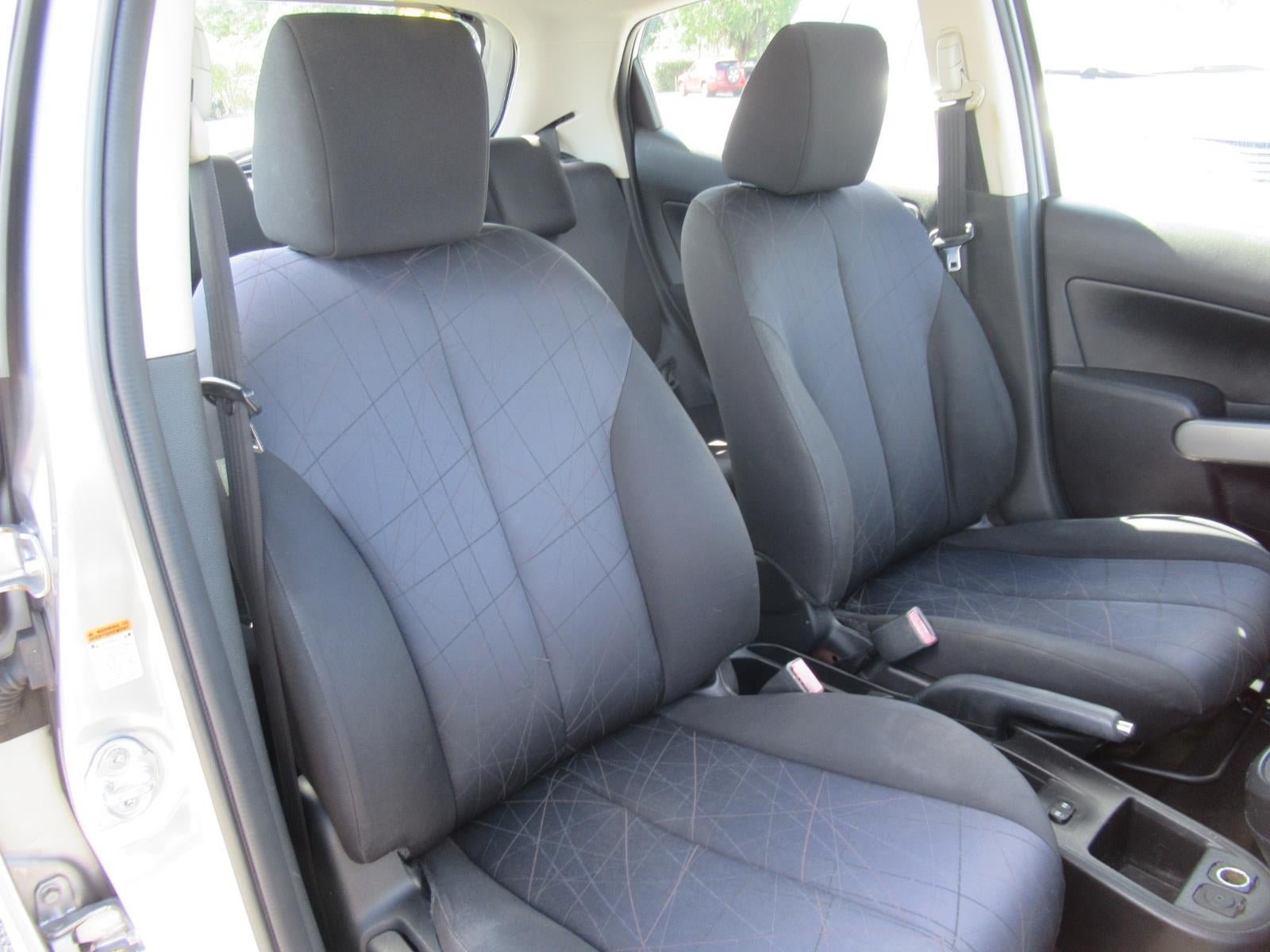 Used 2011 MAZDA MAZDA2 Sport FWD image 9