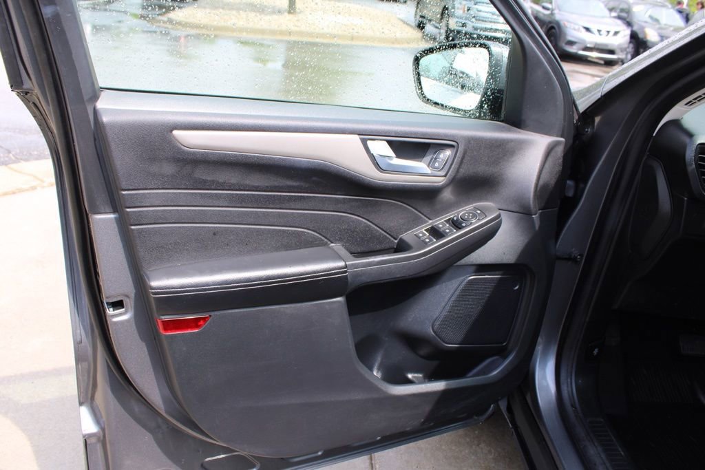 Used 2021 Ford Escape SE AWD/4WD image 19