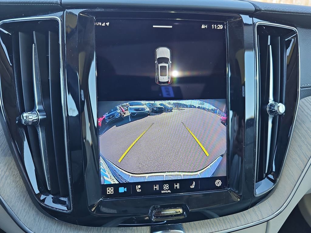 Used 2022 Volvo XC60 B5 Inscription w/ Advanced Package image 28