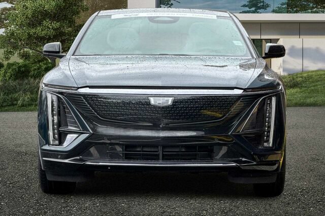 Certified 2024 Cadillac Lyriq Sport w/ LPO, Floor Liner Package AWD/4WD image 9