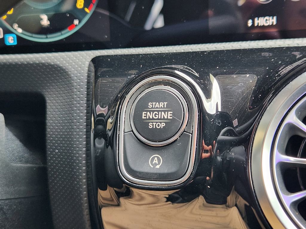 Used 2022 Mercedes-Benz A 220 A 220 image 20