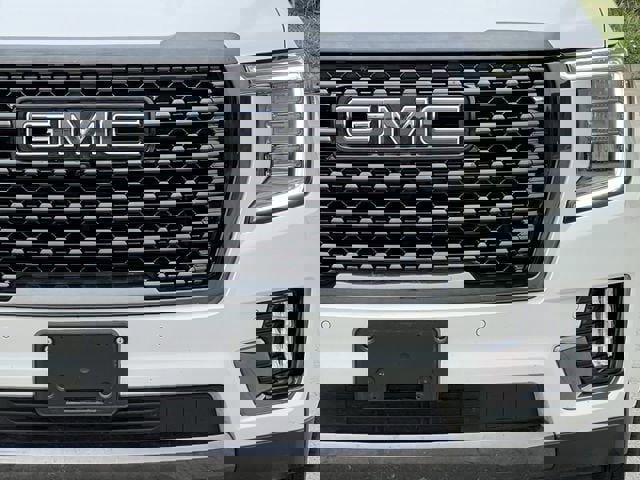 Used 2024 GMC Yukon Denali Ultimate image 8