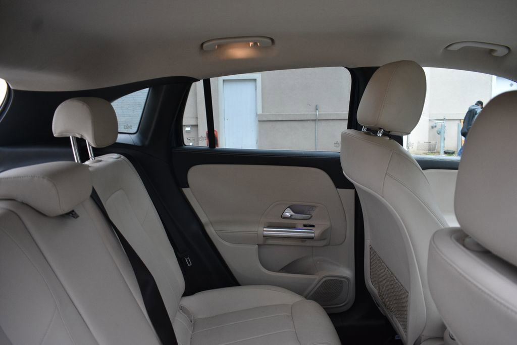 Used 2022 Mercedes-Benz GLA 250 w/ Premium Package Lite image 24