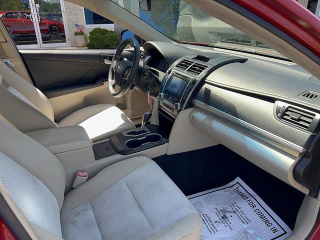 Used 2012 Toyota Camry LE FWD image 20