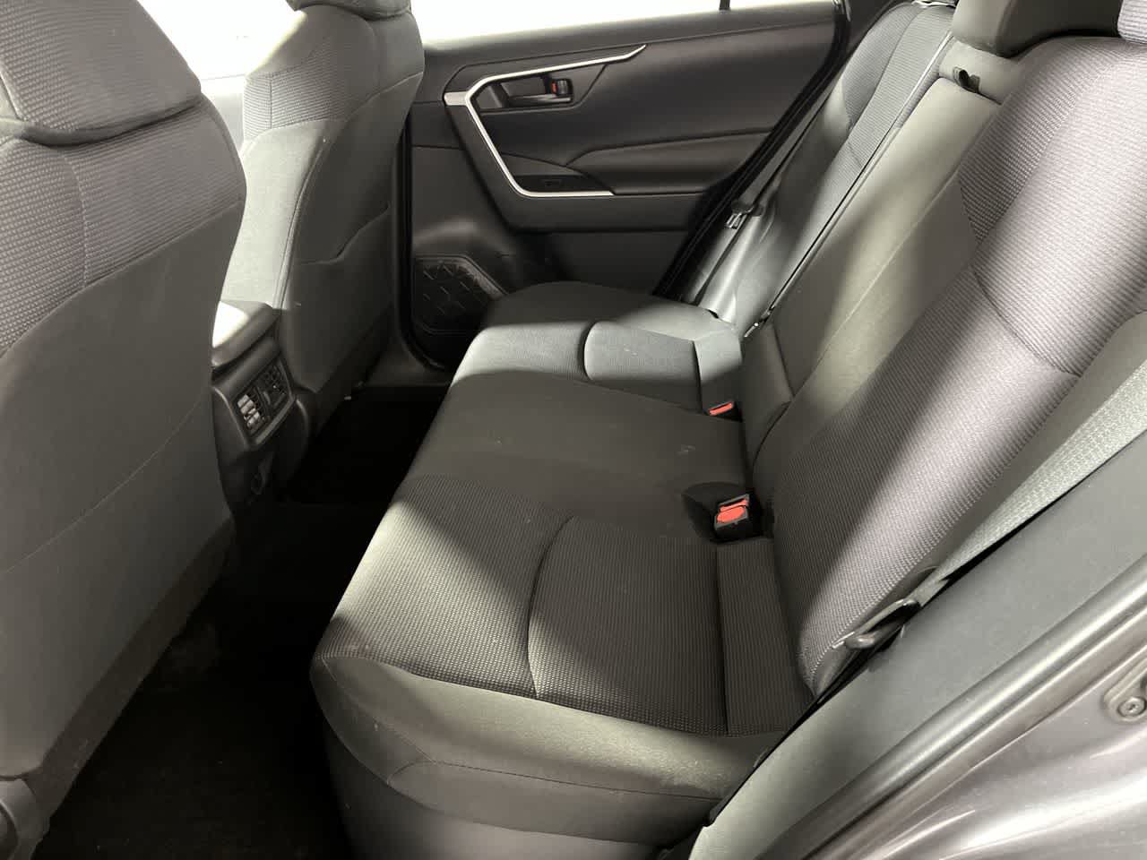 Used 2025 Toyota RAV4 LE AWD/4WD image 26