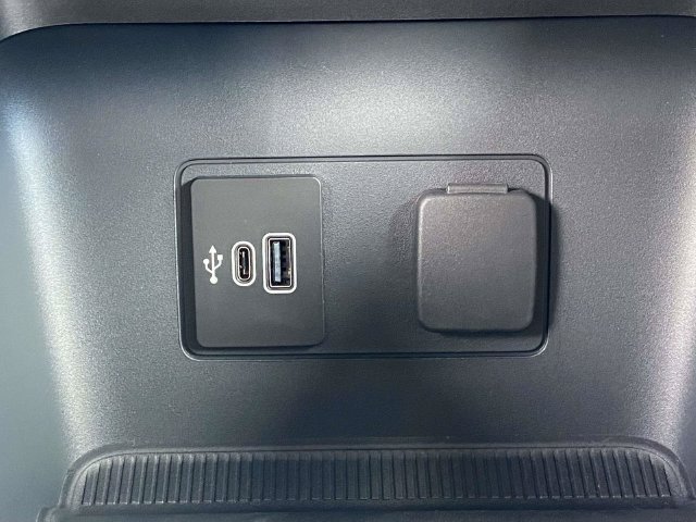 New 2026 Ford Explorer Active w/ Active Comfort Package AWD/4WD image 11