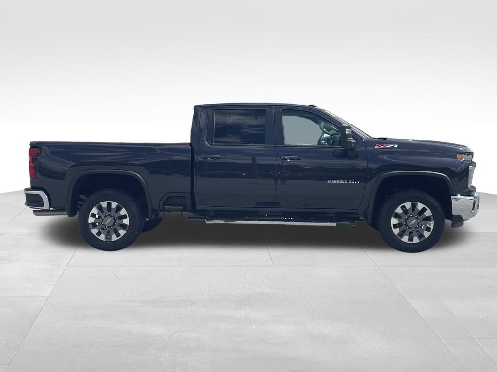 Used 2024 Chevrolet Silverado 2500 LT w/ All Star Edition AWD/4WD image 2