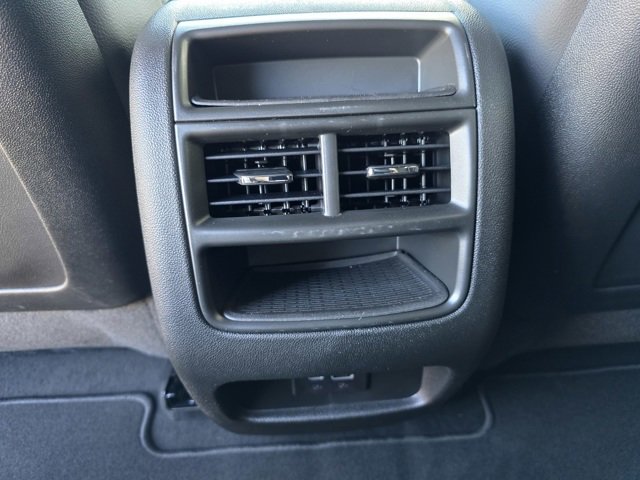 New 2025 Cadillac XT5 Luxury image 19