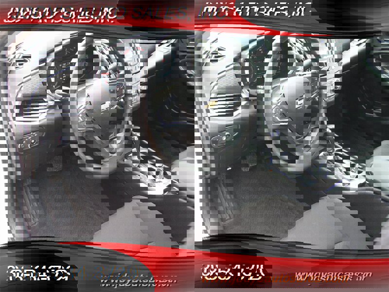 Used 2018 Chevrolet Malibu LS image 2