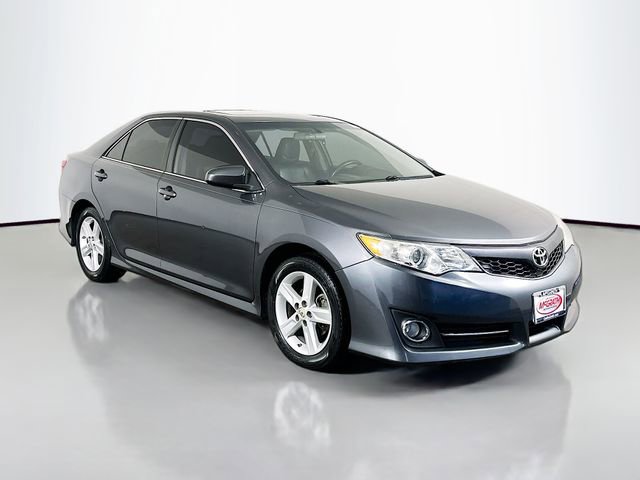 Used 2012 Toyota Camry SE FWD image 13