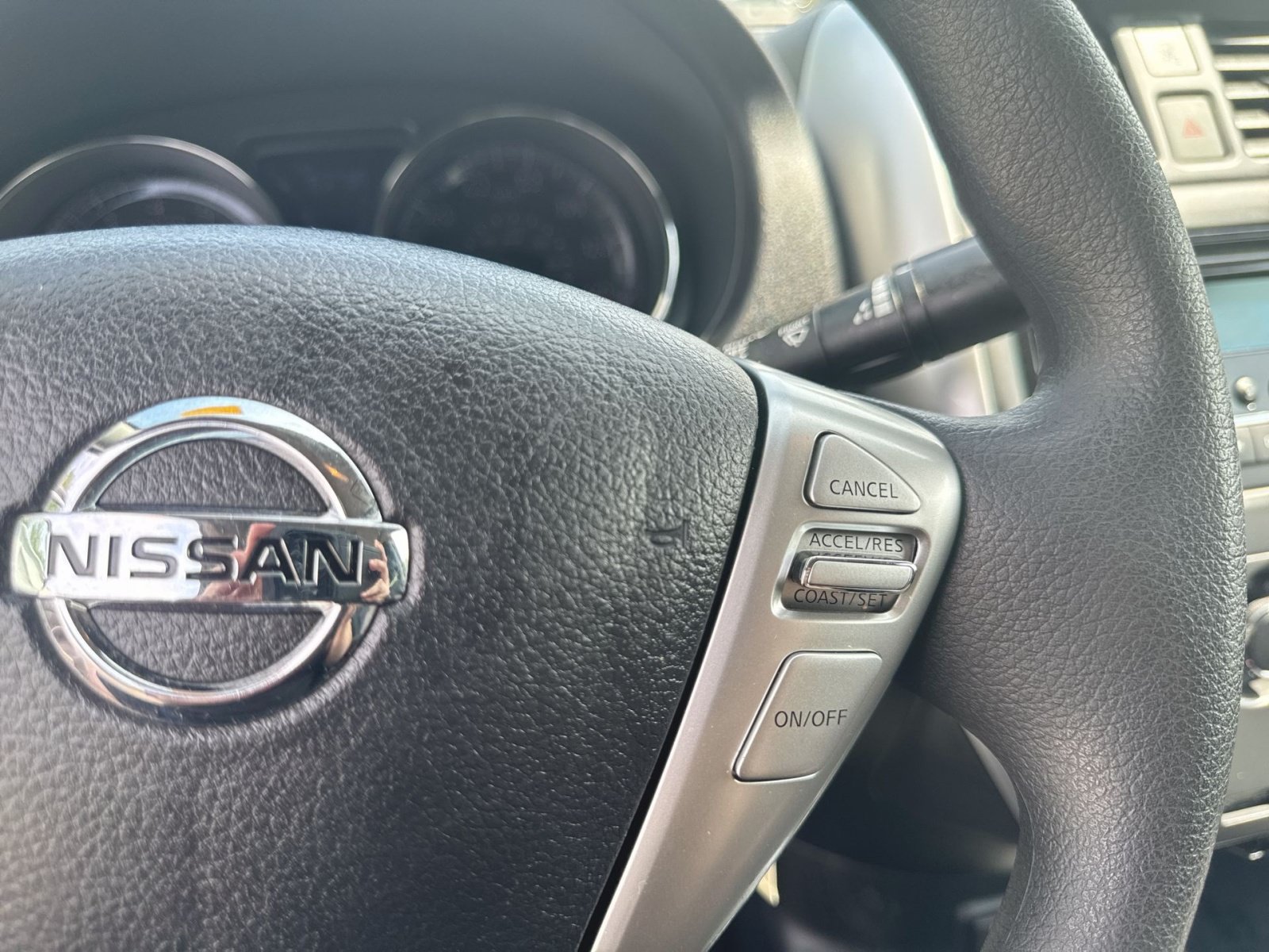 Used 2018 Nissan Versa SV FWD image 15