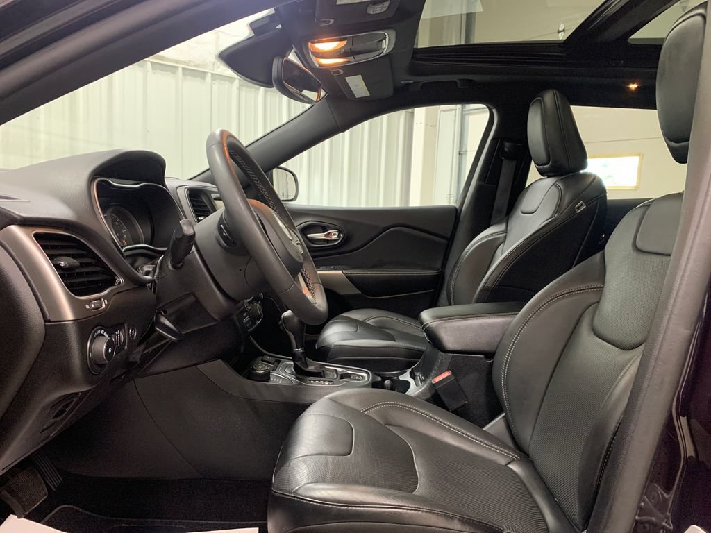 Used 2021 Jeep Cherokee Latitude Lux 80th Anniv w/ Quick Order Package 26U 80TH AWD/4WD image 16