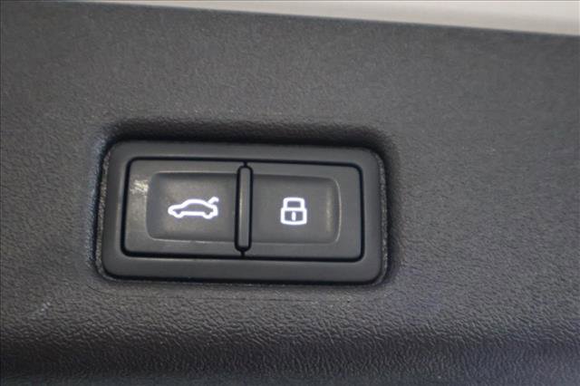 Certified 2025 Audi Q5 Premium w/ Convenience Package image 7