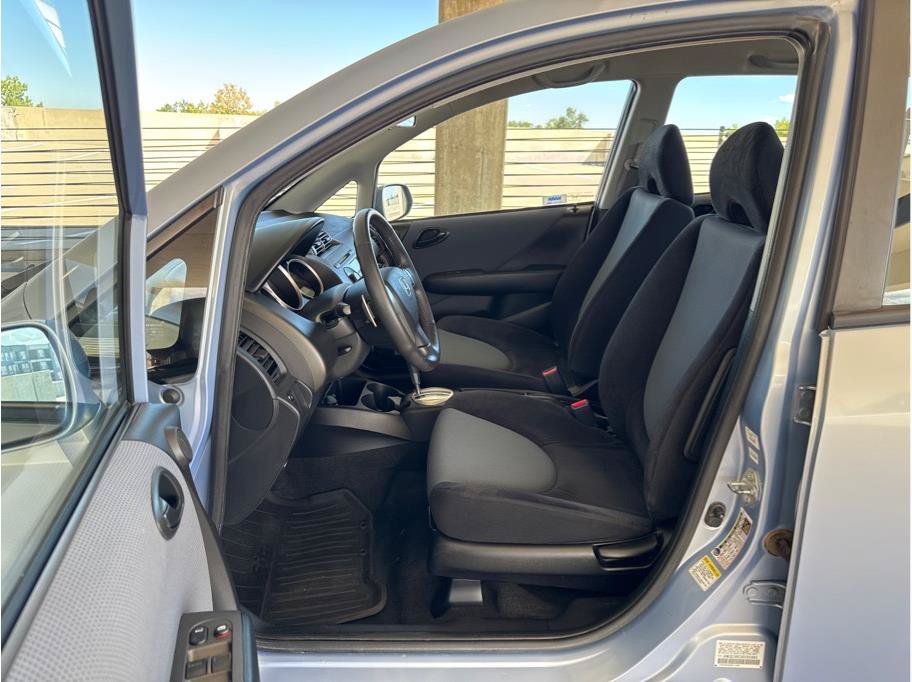 Used 2008 Honda Fit Sport image 10