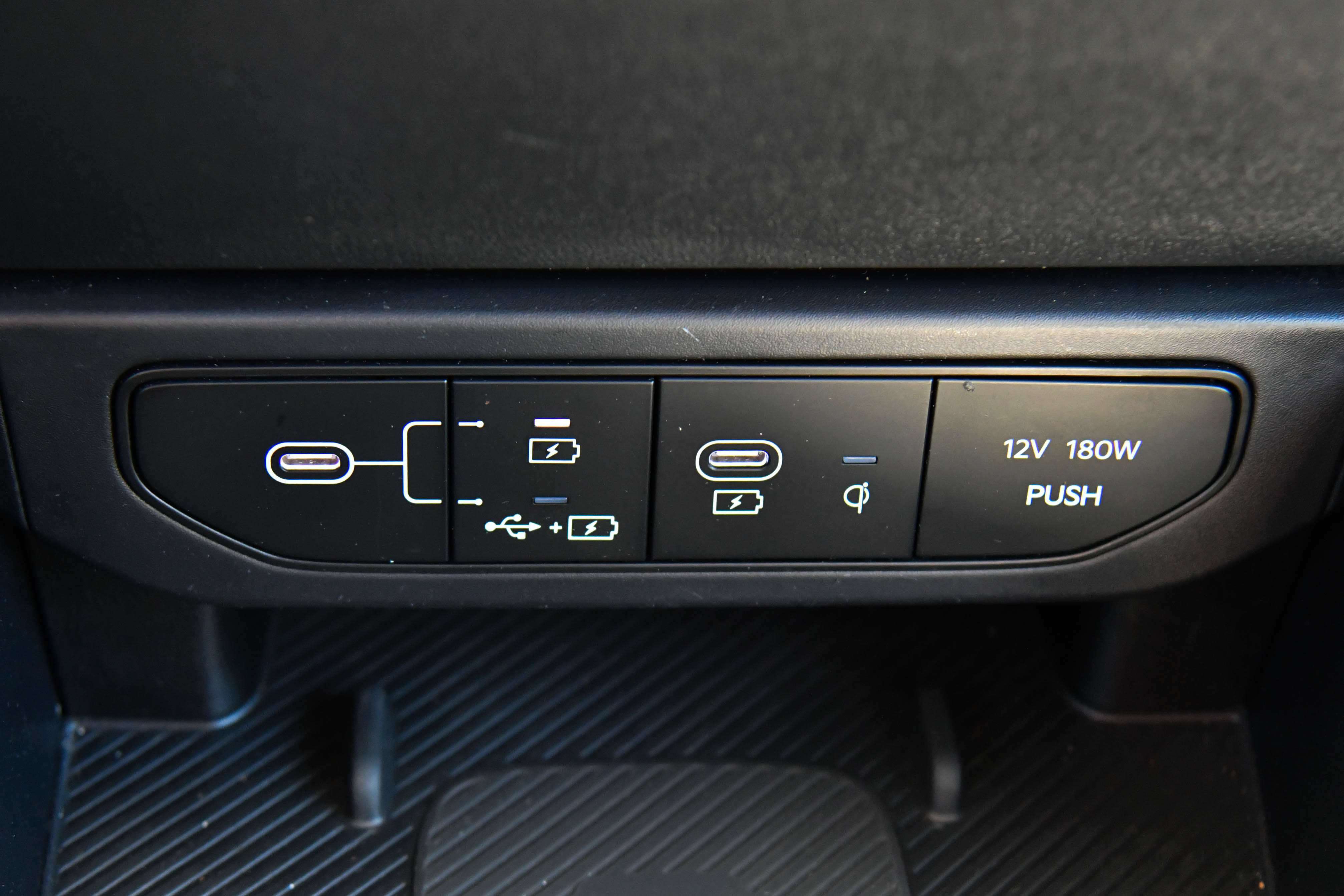 Used 2025 Kia K4 GT-Line Turbo FWD image 35