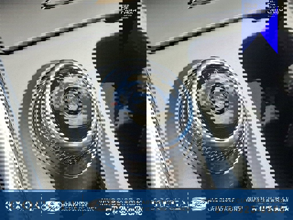 Certified 2022 Ford Explorer XLT w/ Equipment Group 202A image 16