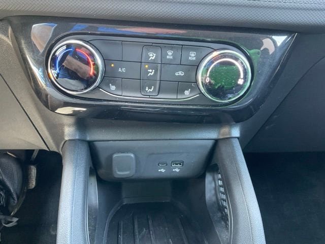 Certified 2024 Chevrolet TrailBlazer LT w/ LT Cold Weather Package FWD image 27