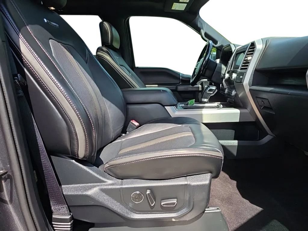 Used 2019 Ford F150 Platinum w/ Equipment Group 701A Luxury AWD/4WD image 19