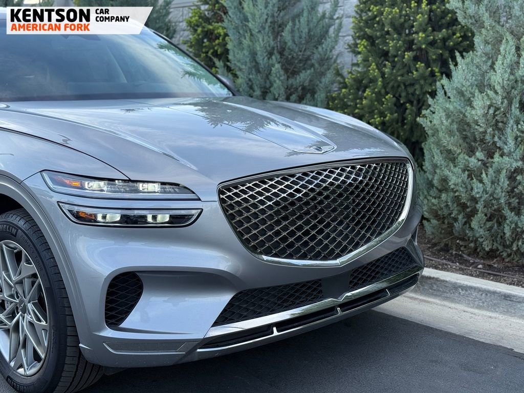 Used 2025 Genesis GV70 2.5T AWD/4WD image 11