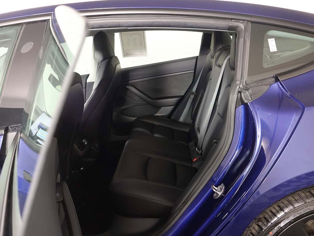 Used 2023 Tesla Model 3 Performance image 32