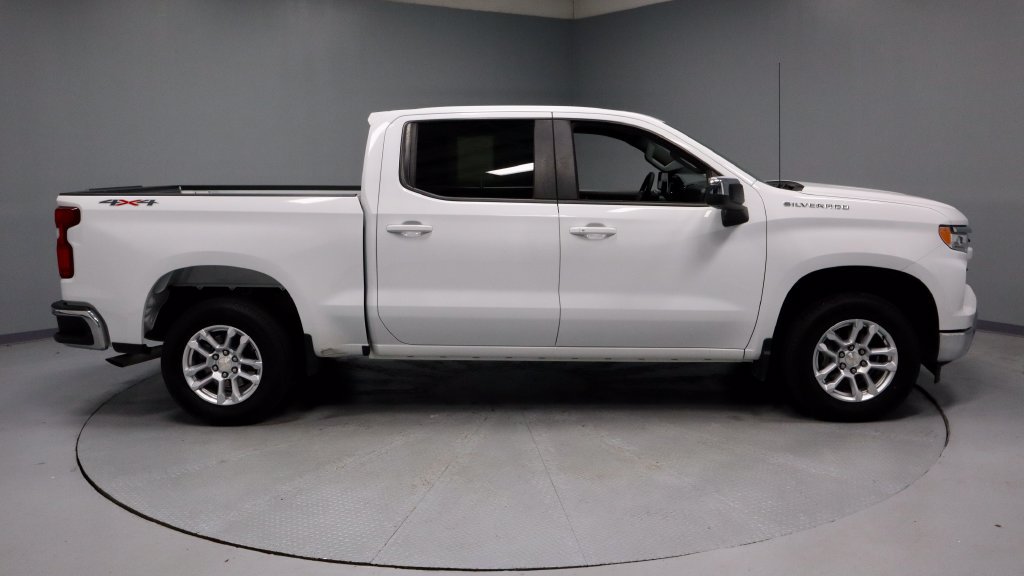 Used 2023 Chevrolet Silverado 1500 LT AWD/4WD image 13