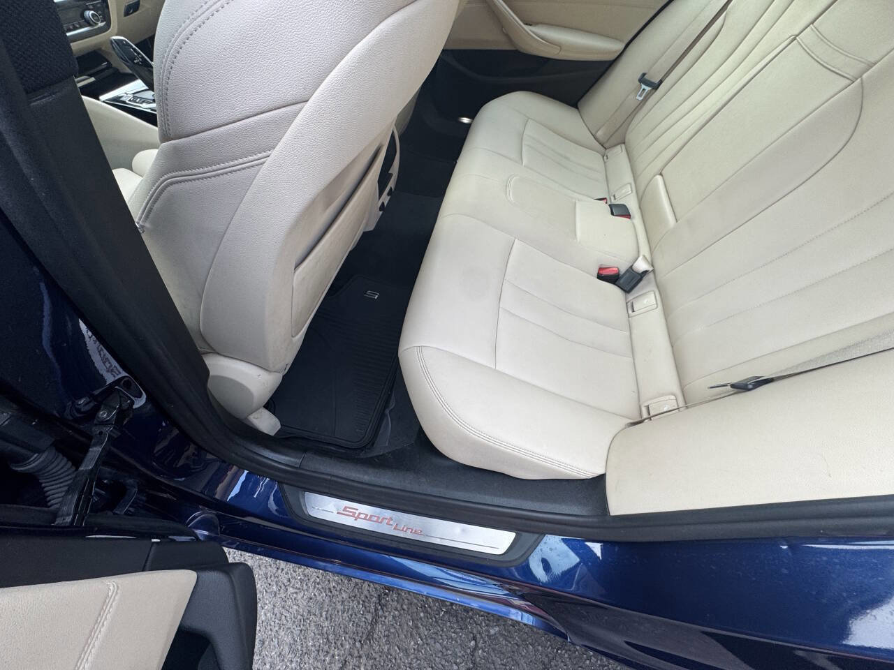 Used 2019 BMW 530i xDrive image 14