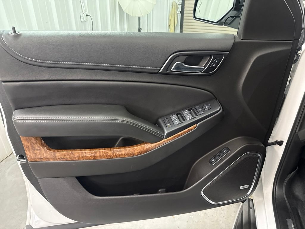 Used 2018 Chevrolet Suburban Premier AWD/4WD image 9