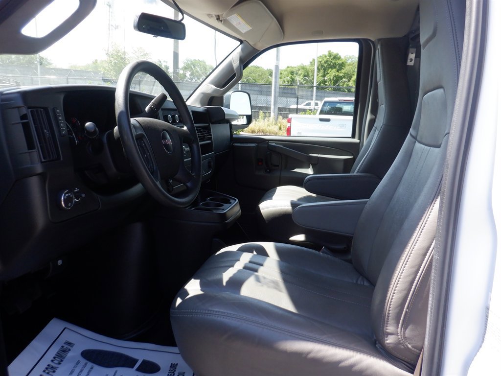 Used 2023 GMC Savana 2500 w/ Driver Convenience Package image 14