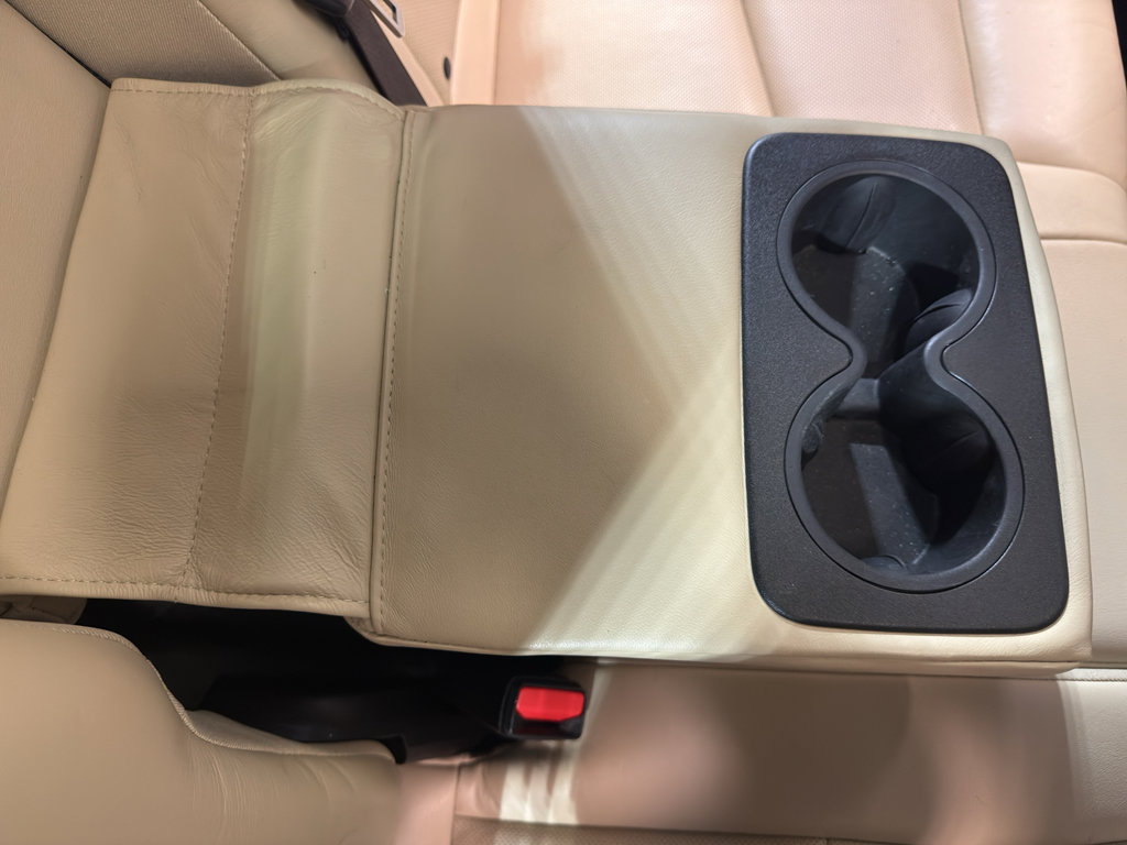 Used 2017 Cadillac XT5 Luxury w/ Driver Awareness Package AWD/4WD image 28