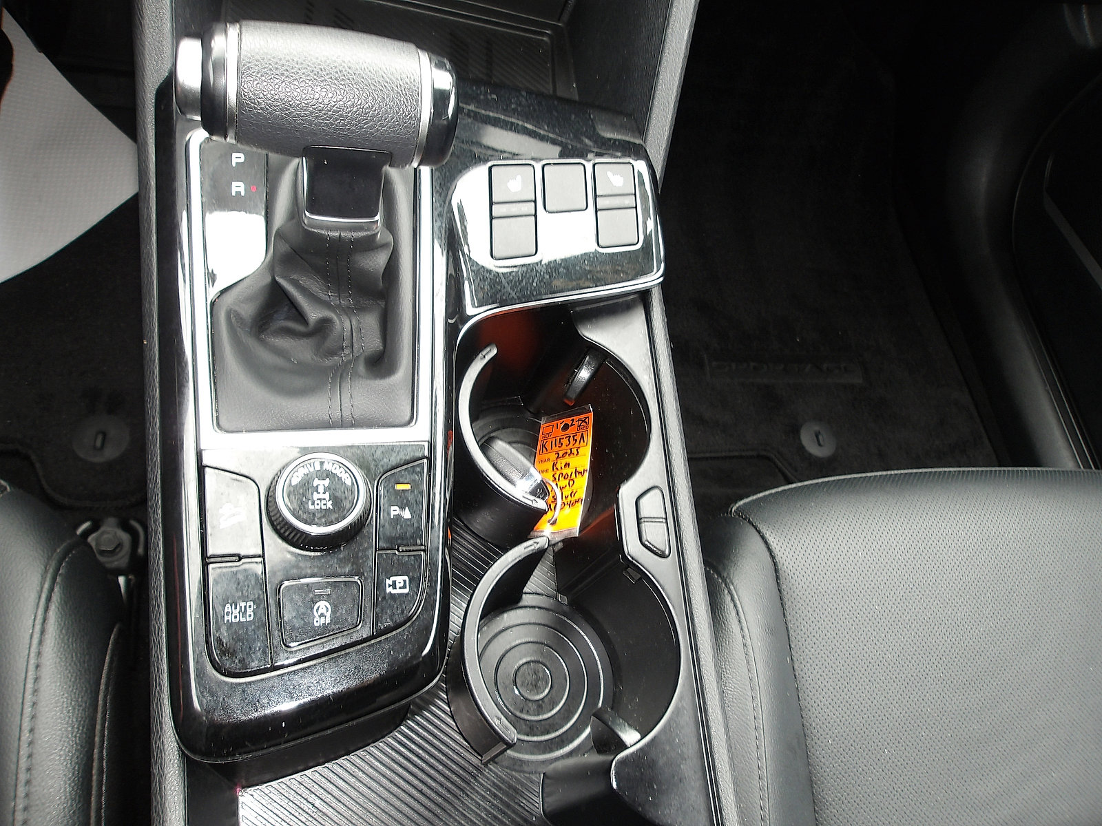 Used 2025 Kia Sportage EX w/ Premium Package image 19