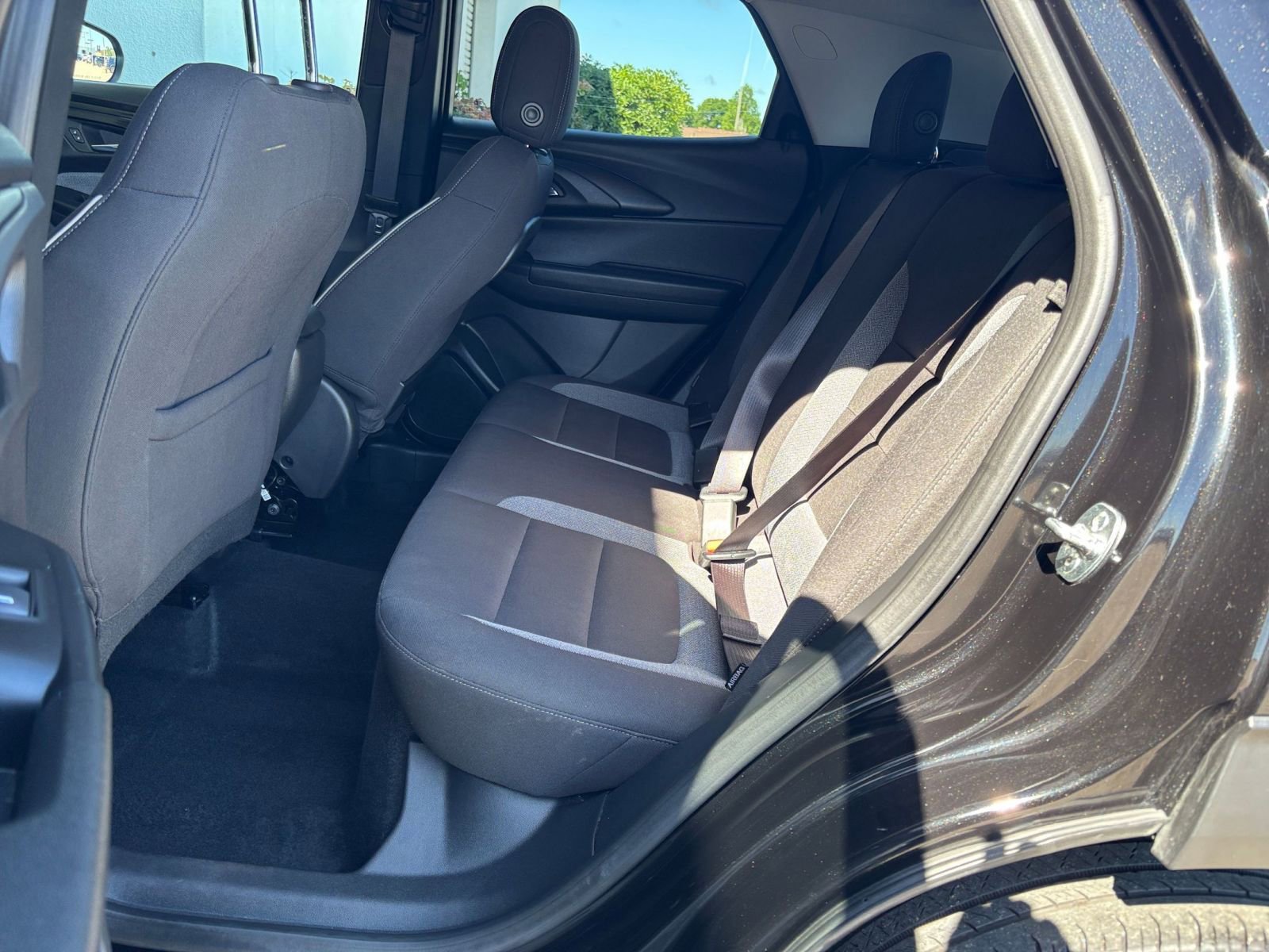 Used 2025 Chevrolet TrailBlazer LT AWD/4WD image 38